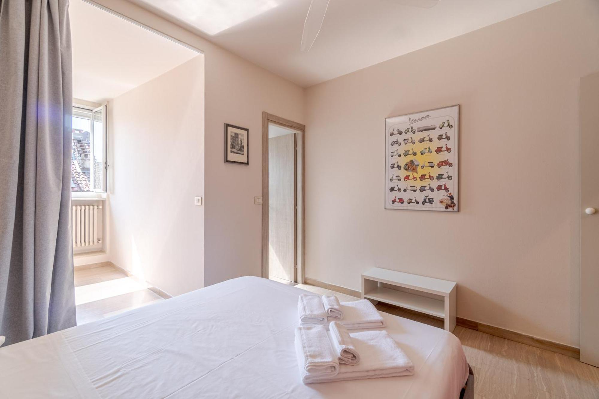 Casa Valeggio Attic Apt Few Steps From Porta Nuova Apartment ตูริน ภายนอก รูปภาพ