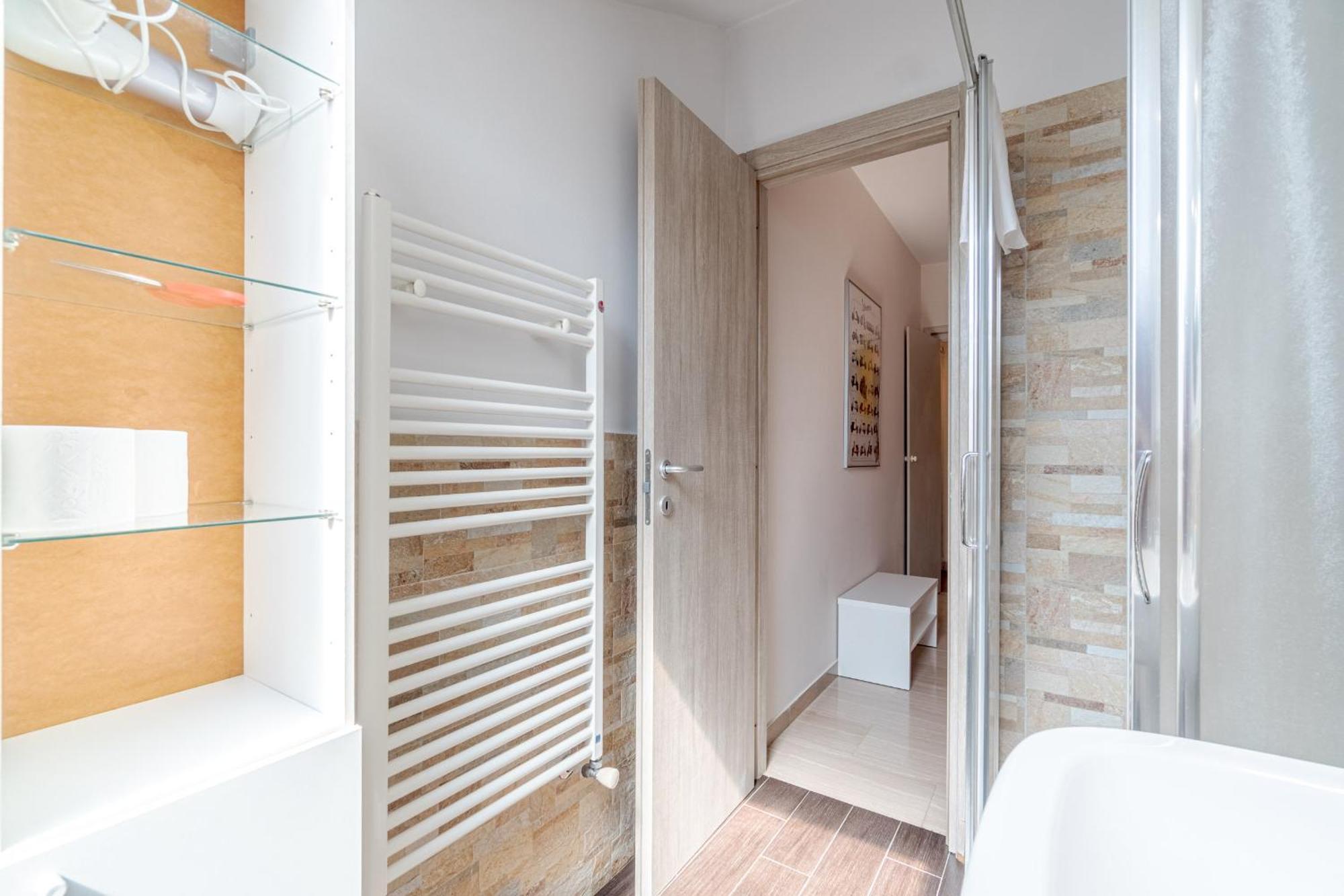 Casa Valeggio Attic Apt Few Steps From Porta Nuova Apartment ตูริน ภายนอก รูปภาพ