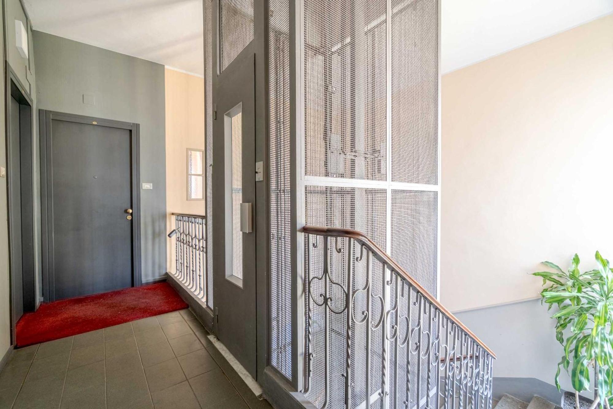 Casa Valeggio Attic Apt Few Steps From Porta Nuova Apartment ตูริน ภายนอก รูปภาพ